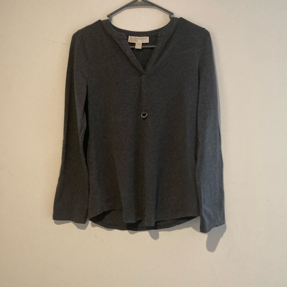 Michael Kors women’s small top long sleeved snap button sleeve gray